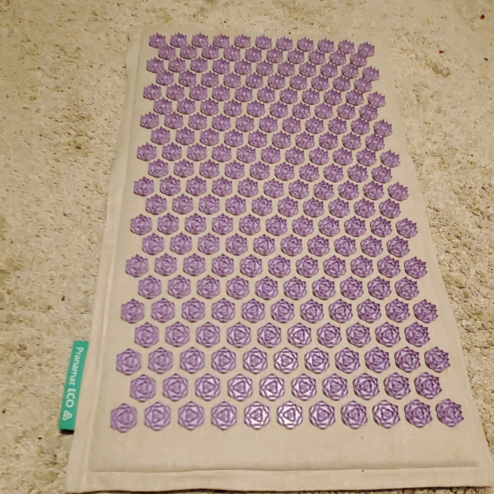 Lotus embroidered Pranamat eco massage mat